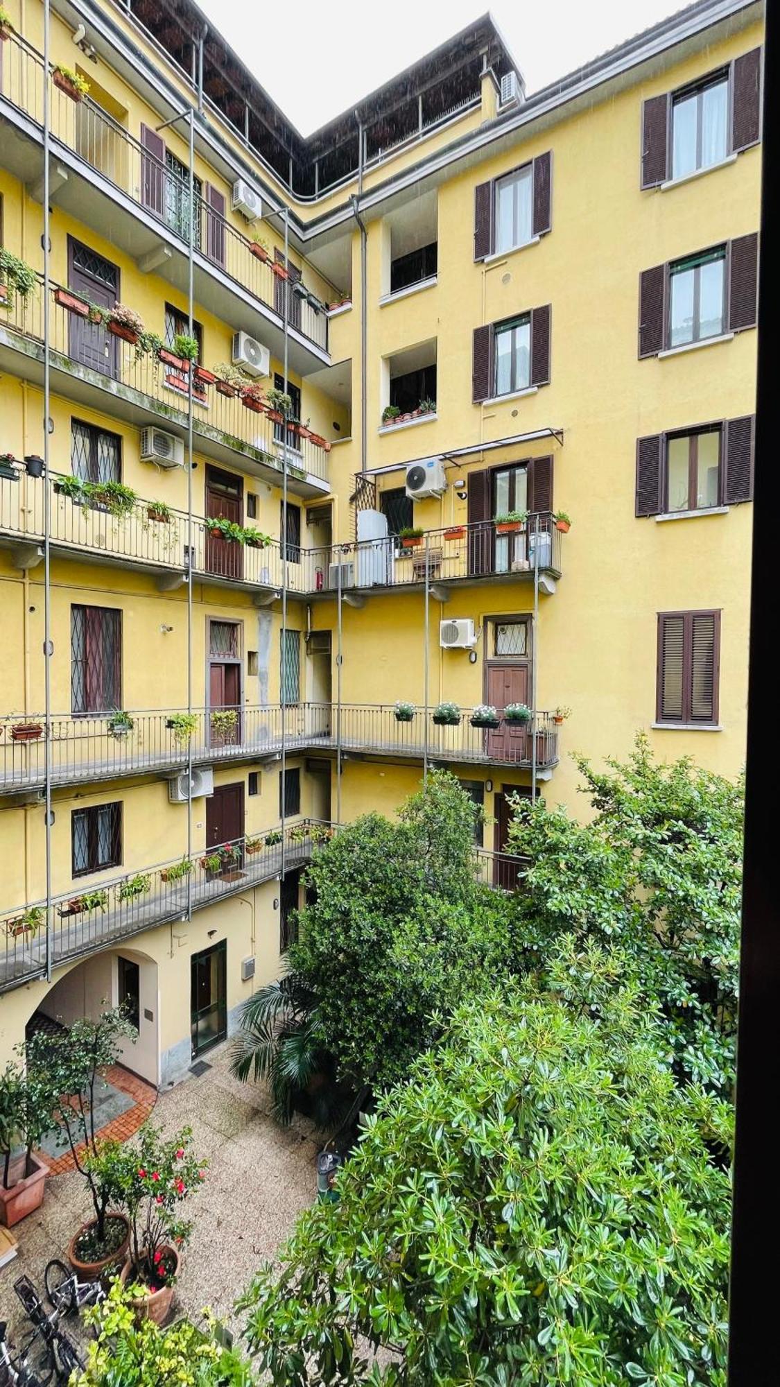Charming Flat, Central And Close To Metro ミラノ エクステリア 写真